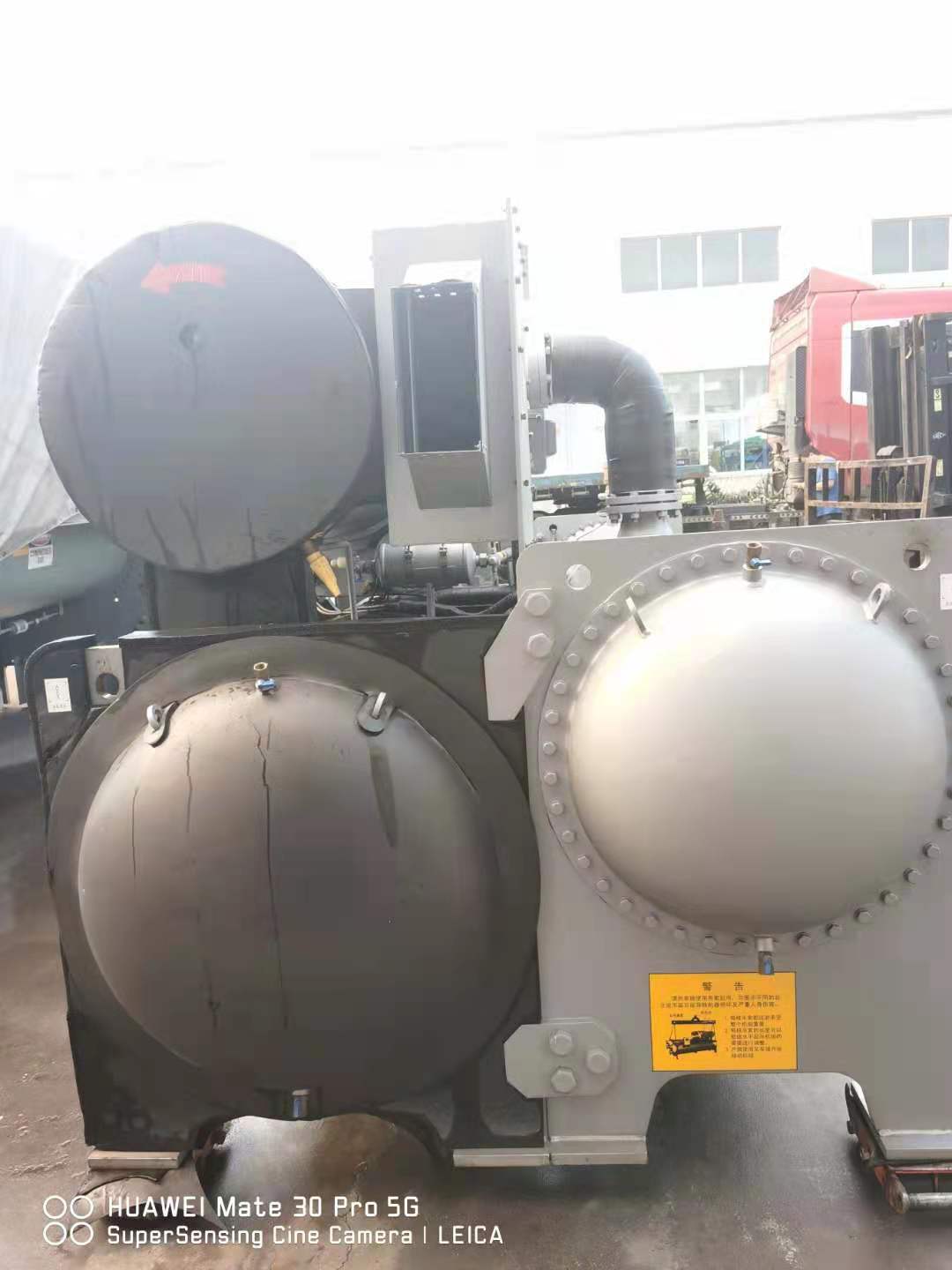 常州市戚墅堰区出售美的全新离心机LC350M 制冷量1230kw