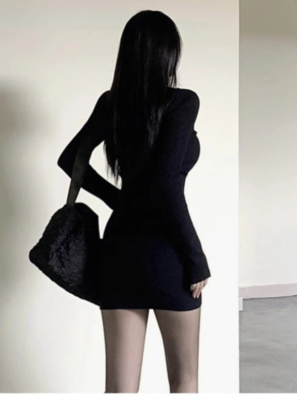 小妈风连衣裙女包臀裙黑丝搭配新款黑色修身裙子辣妹韩系秋季穿搭|undefined