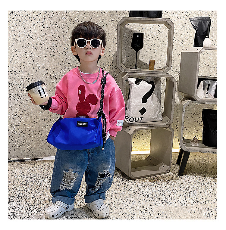 Kid'S Medium Oxford Cloth Solid Color Basic Sports Square Zipper Crossbody Bag display picture 21