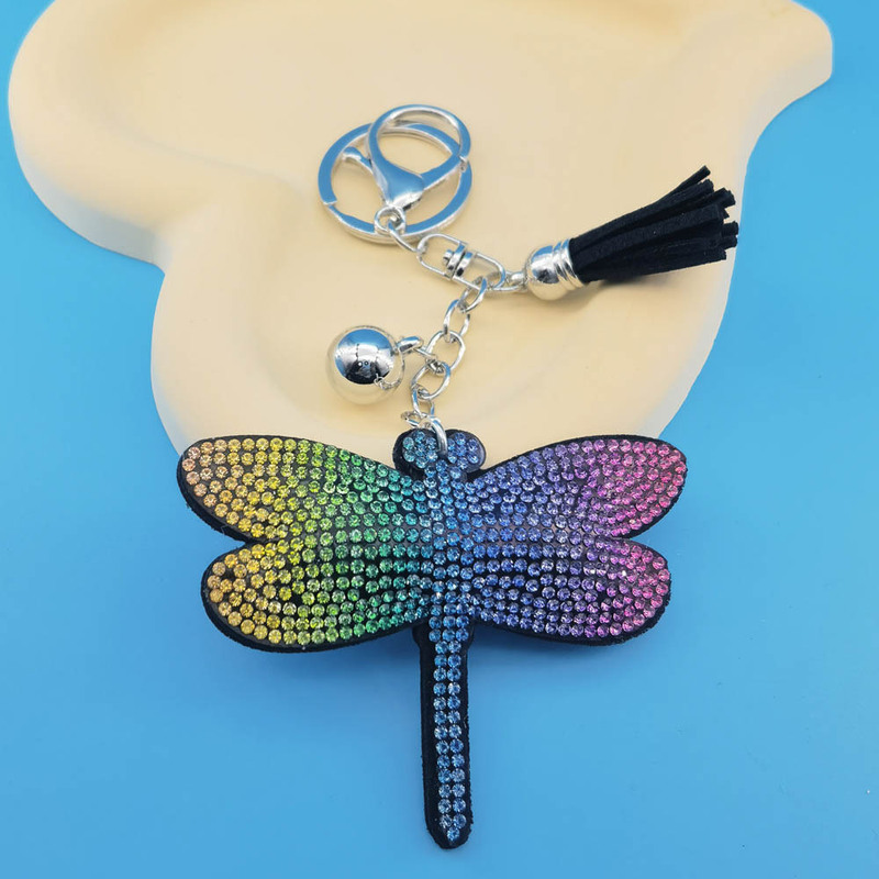 New cute creative dragonfly pendant rhinestone keychain bag pendant cartoon insect car pendant wholesale