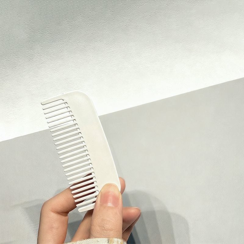 White comb