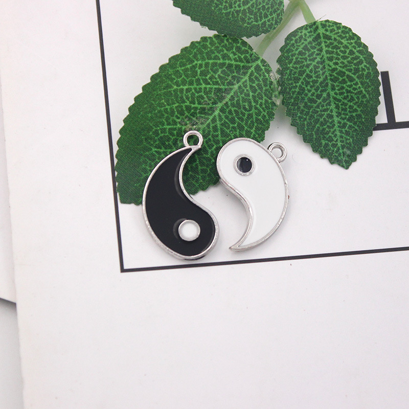 70g Weight Pendant Jewelry Making Type DIY Jewelry Accessories Classification 20 PCS/Package Quantity Alloy Material Tai Chi, Heart Shape Pattern Enamel Design Simple Style Style 20 PCS/Package Alloy Tai Chi Heart Shape Pendant 5