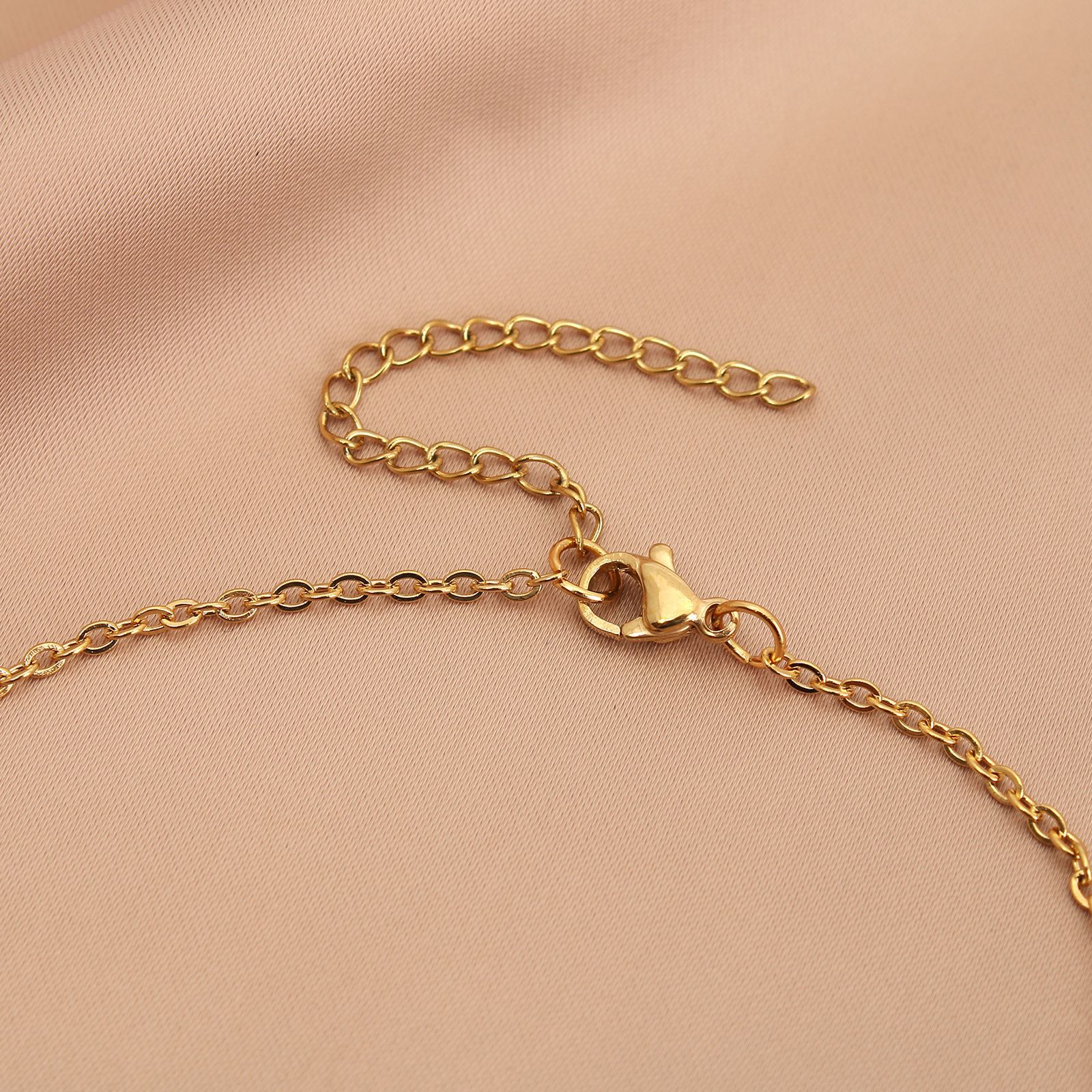 Collar con colgante de corazón dorado de acero inoxidable, estilo europeo/americano image 6