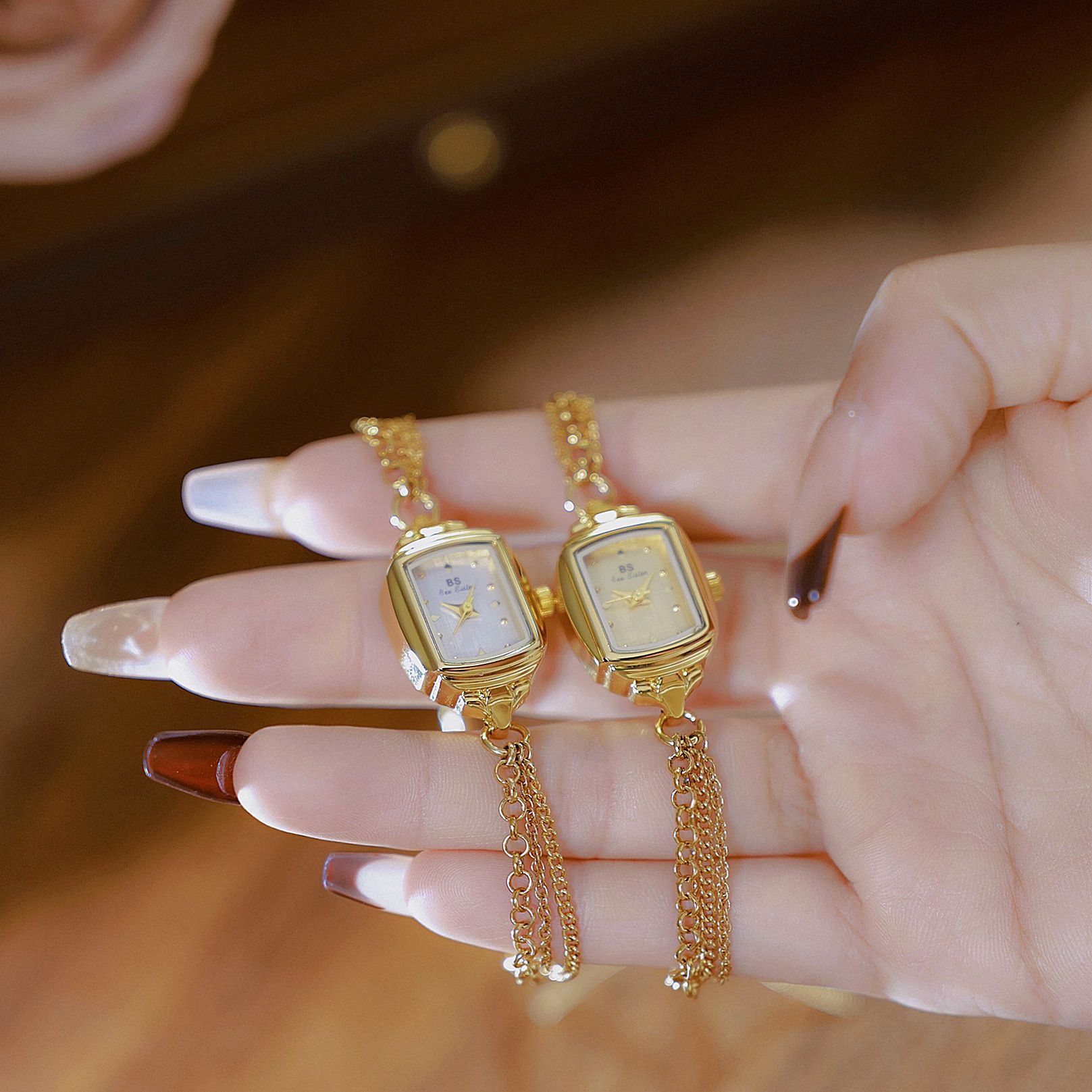 30g Weight Tempered Glass Mirror Material Alloy Strap Material Watch Classification Pointer Display Type Jewelry Buckle Buckle Style Square Dial Shape Casual, Daily Occasion Quartz Movement Solid Color Pattern Women's Gender Elegant Style Elegant Solid Color Jewelry Buckle Quartz Watch Women's Watches 5
