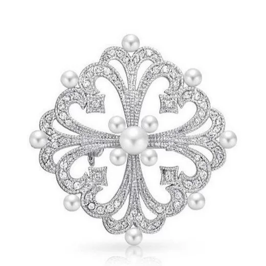 Metal brooch, universal accessory pearl