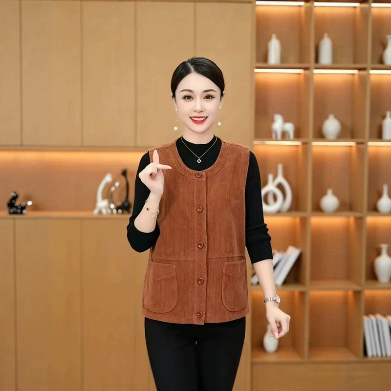 Early autumn corduroy vest for women, middle-aged and elderly mothers, round neck, single-breasted, sleeveless, loose-fitting outerwear, shoulder-length top Early autumn corduroy vest for women, middle-aged and elderly mothers, round neck, single-breasted, sleeveless, loose-fitting outerwear, shoulder-length top