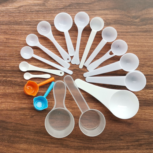 Factory measuring spoons 0.25/0.5g/2g 15g 20g 25g 30g / gram milk powder spoon three seven powder herbal spoon plastic spoon