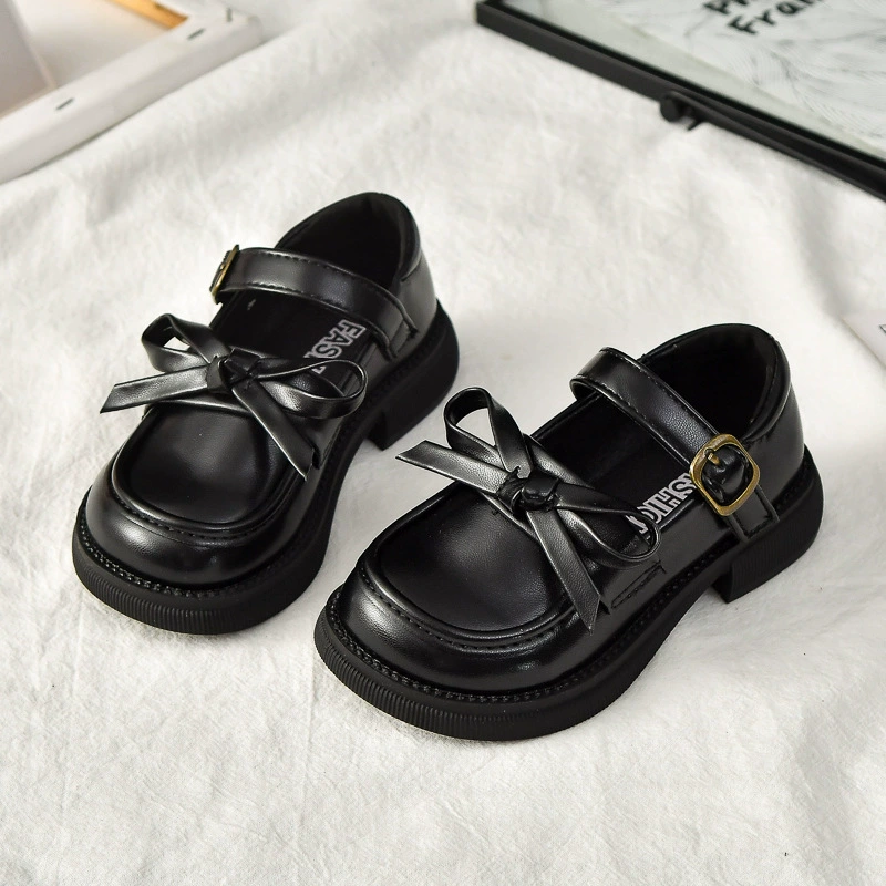 Туфли для девочек Маленькие кожаные туфли для детей принцессы 2025 новые весенние черные туфли