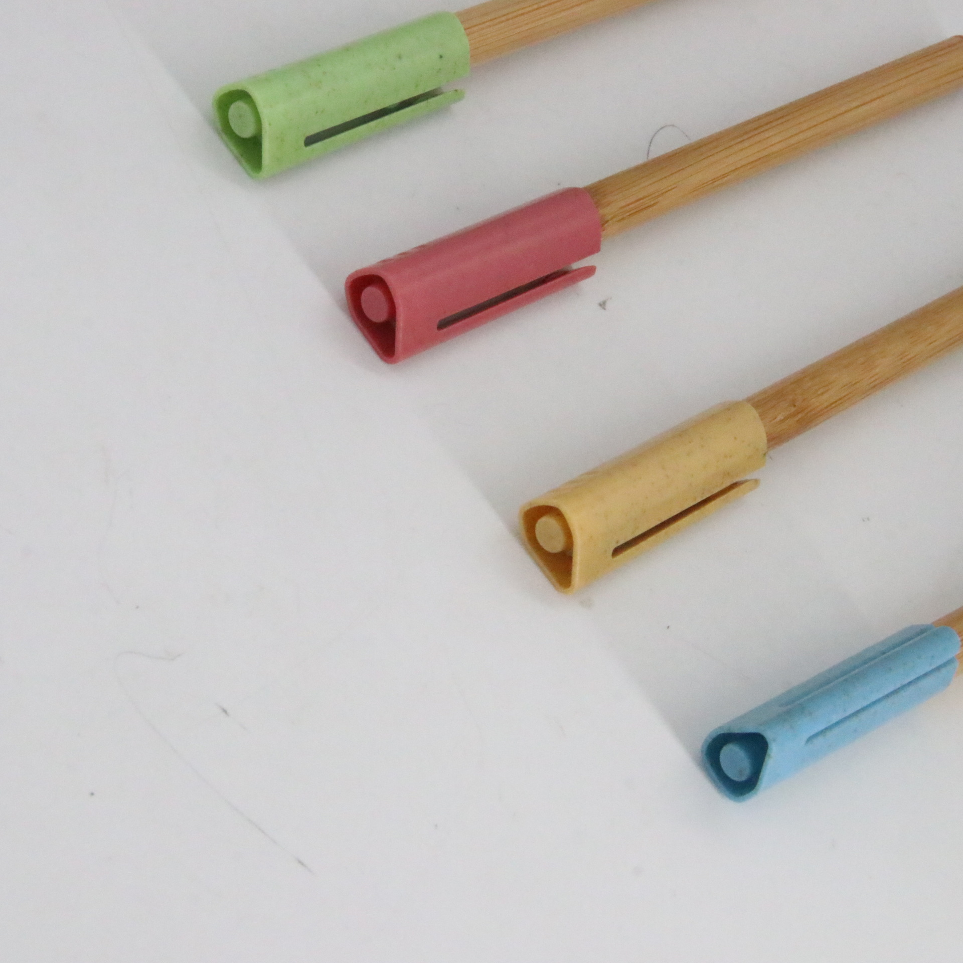 Neutral bolígrafo bambú pluma de madera insertar publicidad al por mayor pluma fabricante