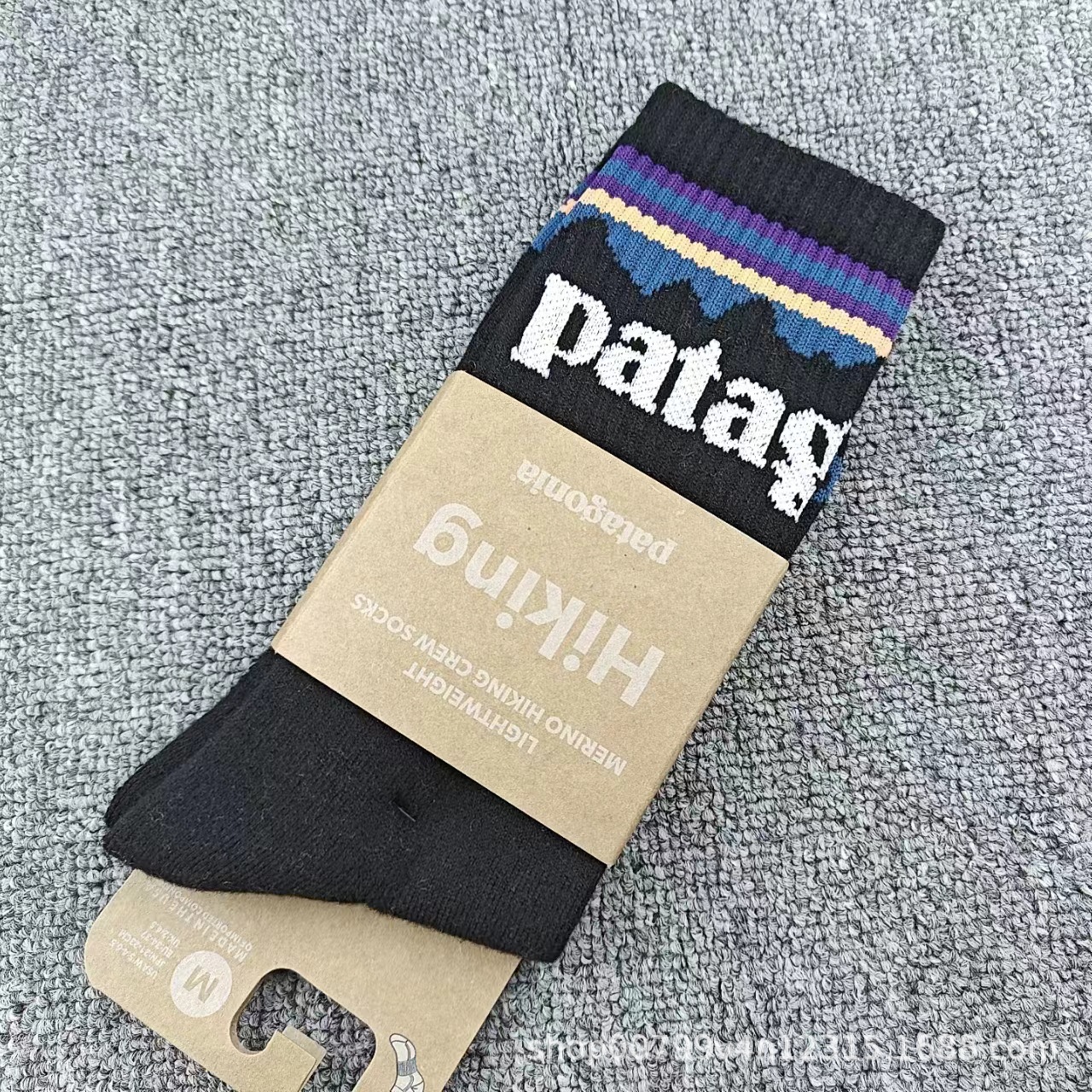 新しいパタゴニアハイトップタオルボトムカップルソックスアウトドアスポーツ登山ソックス卸売ハイトップトレンディソックス