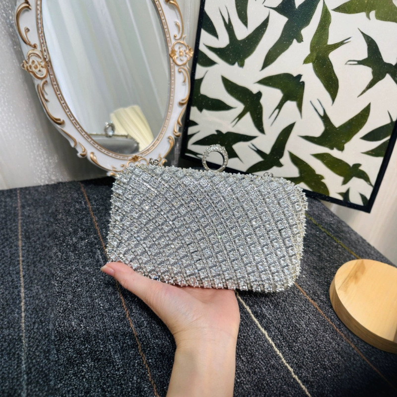Cross-Border Wholesale Large Rhinestone Clasp Evening Clutch Bag, Shiny and Suitable for Parties, Weddings, Bridal Evening Wear, and Evening Bags