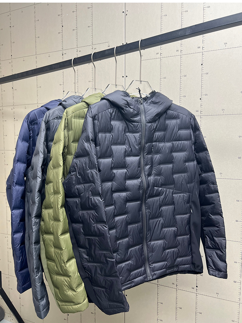 2025 nuevo chaqueta de plumón de hombre nuevo estándar 90 chaqueta caliente de moda con capuz