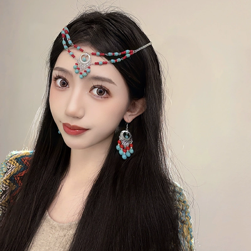 Богемские кисточки для волос в пустыне фотографии экзотический стиль