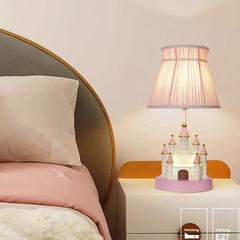 子供の部屋の女の子の寝室の城の電気スタンドの創意的な王女の部屋のピンクの夢幻城の装飾はベッドの頭の夜の明かりを並べます。