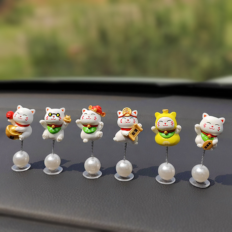 Lucky Cat car shaking head decoration decoration instrument panel car accessories cartoon blessing creative good things