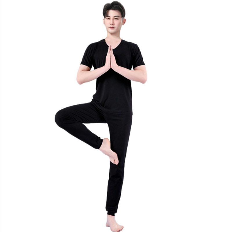 Black V-neck short sleeve + radish pants