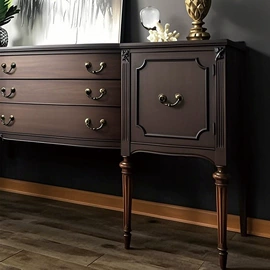 实木床;布艺沙发;玄关