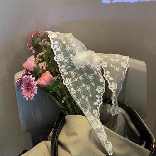 Lady Lace Crochet Scarf Vintage Triangular Band Headband for Girls Cute Sweet Little Collar Head Decor