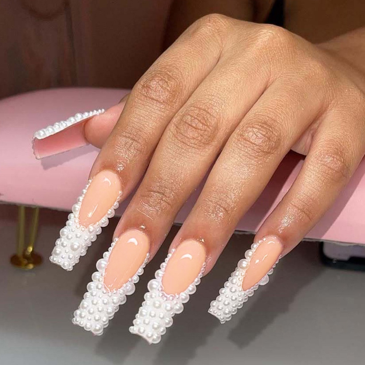 Uñas de uñas Uñas postizas al por mayor Parche de uñas de perlas de diamantes de destello francés blanco Parche de uñas portátil