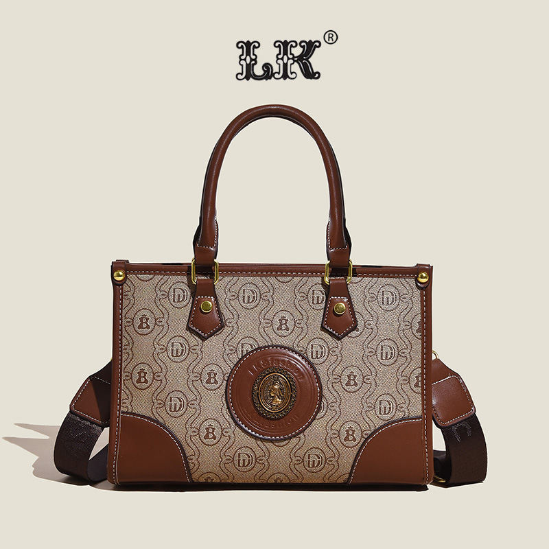 2023 Herbst Neue Live-Übertragung Beliebte Lässige Große Kapazität Modische Einfache Ein-Schulter-Diagonalgriff Griff Damentasche_voghion.com