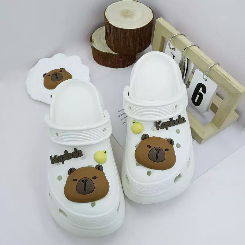 适配可爱卡皮巴拉洞洞鞋鞋花pvc软胶可拆卸diy鞋扣批发装饰鞋配件