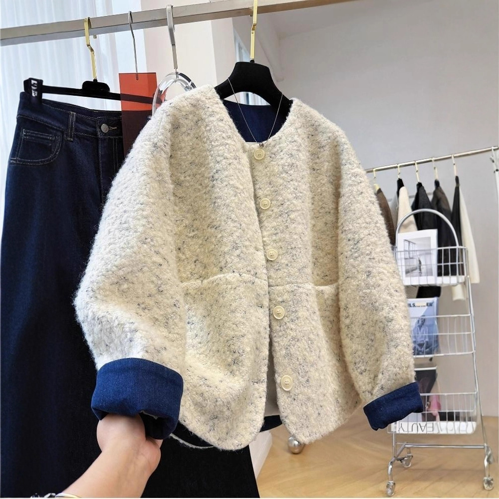 2025 New Korean Style Tweed Round Neck Short Woolen Jacket for Women in Autumn and Winter, Unique and Super Nice Woolen Jacket