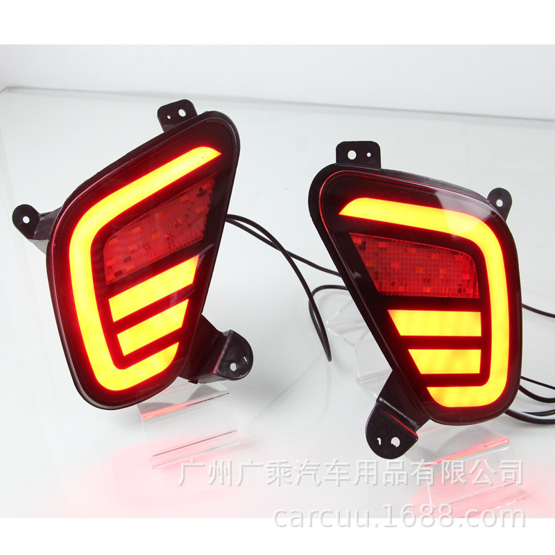 Aplicable a Sanfeng Song 2018 - 23 lámpara de freno de barra trasera, dirección hacia atrás, cuatro funciones de luz trasera