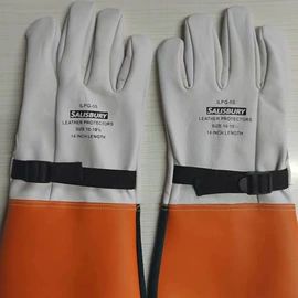 焊工手套;电焊服;隔热服