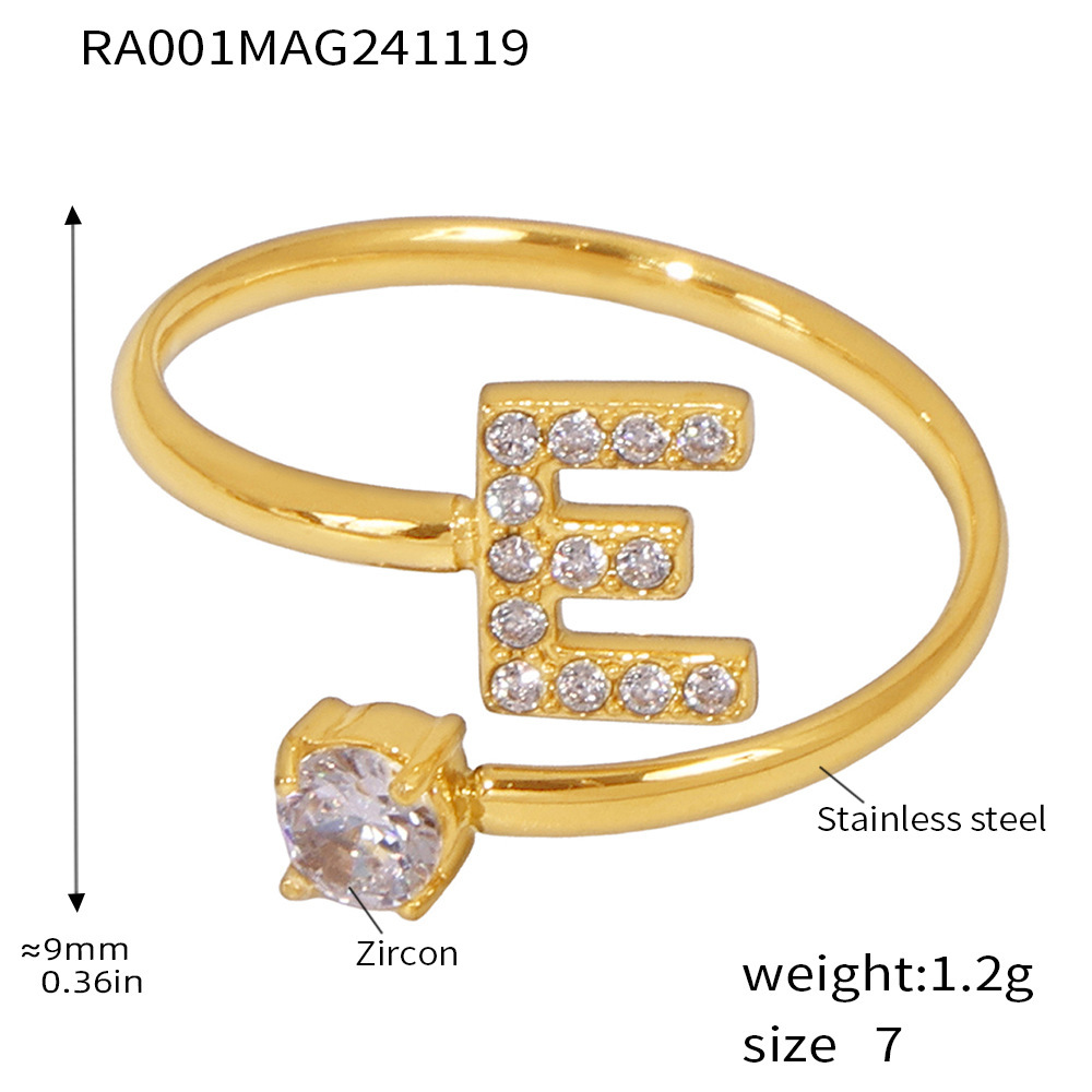 Qiong Yao Titanium Steel 26 letras con incrustaciones de circón Juego de joyas PVD chapado en oro real collar de retención de color pulsera anillo aretes