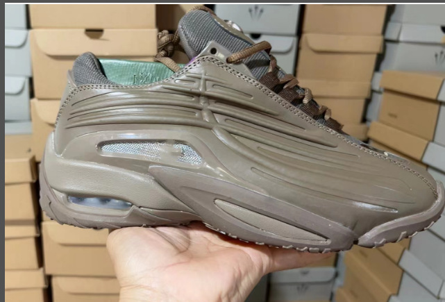 Drake shoes brown