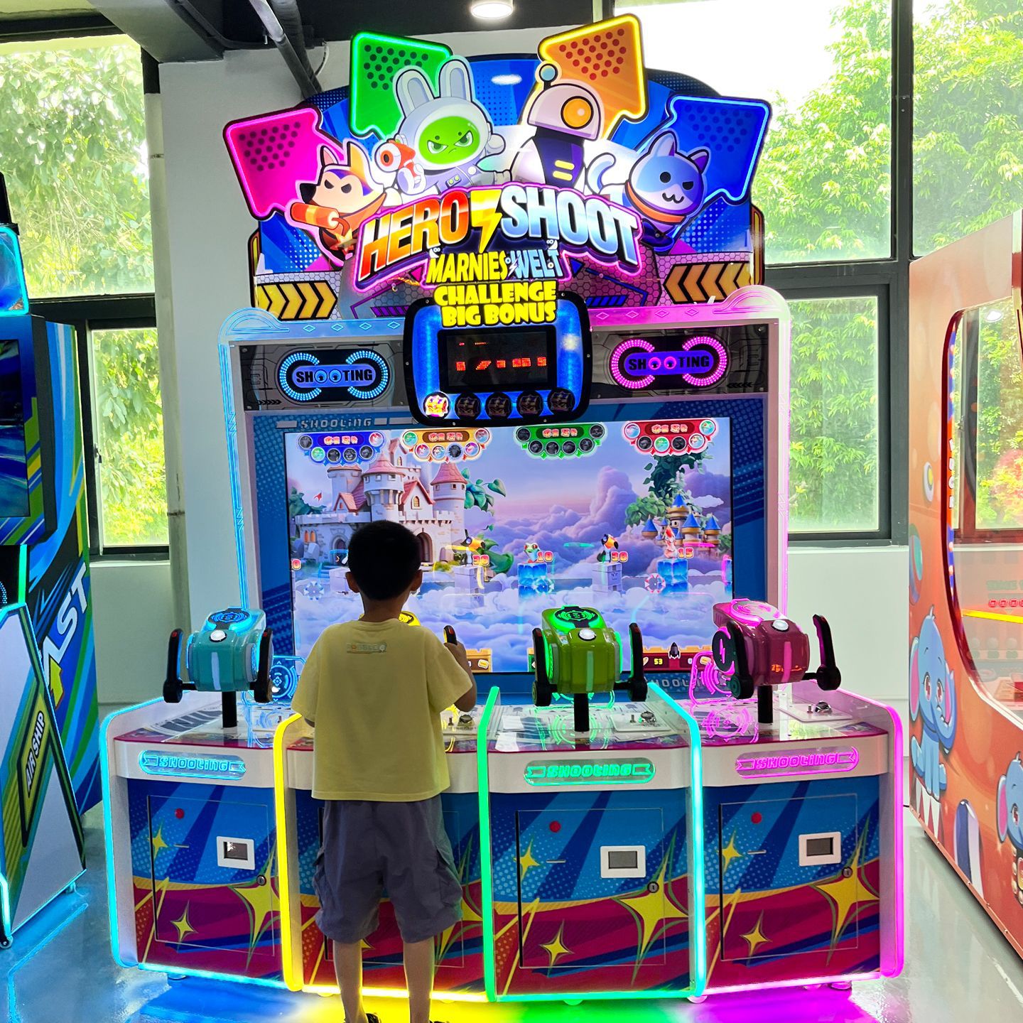 Super cute agent shooting game console (excluding shipping fee)