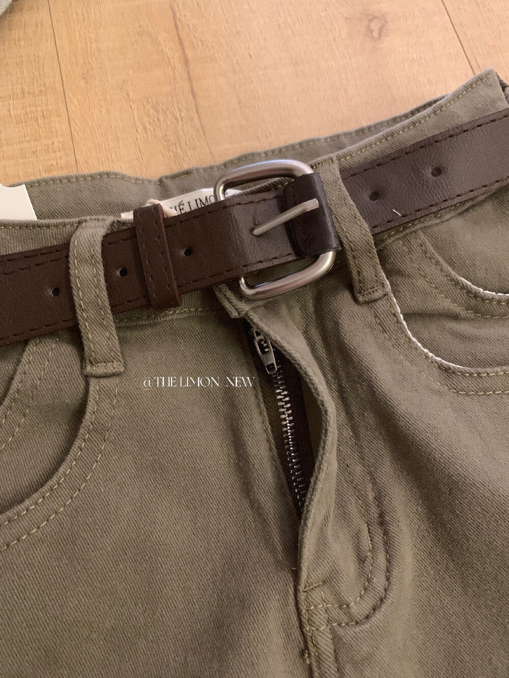 Quần short jean nữ lưng cao thiết kế hai túi phong cách trẻ trung — màu đen, Cao bồi xanh, trắng ngà, Xanh lá cây nhạtcolor chi tiết 23