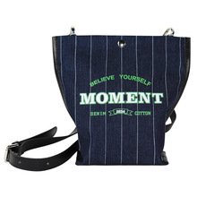 欧美复古条纹牛仔布单肩斜挎包小众设计时尚桃皮绒水桶包丝印LOGO