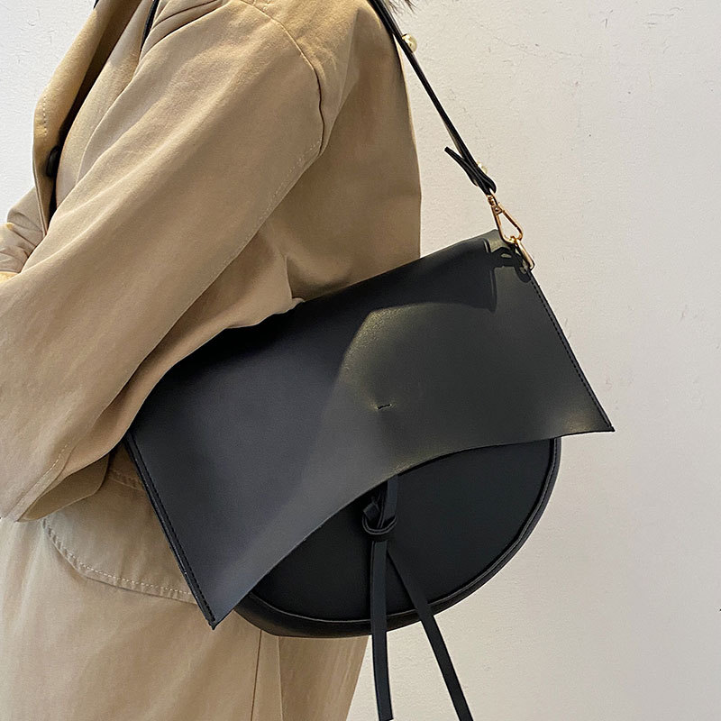 New Hot Sale Retro Minimalist Luxury Niche Design Saddle Bag PU Solid Color Women's Commuter Versatile Crossbody Bag - Thumbnail 3