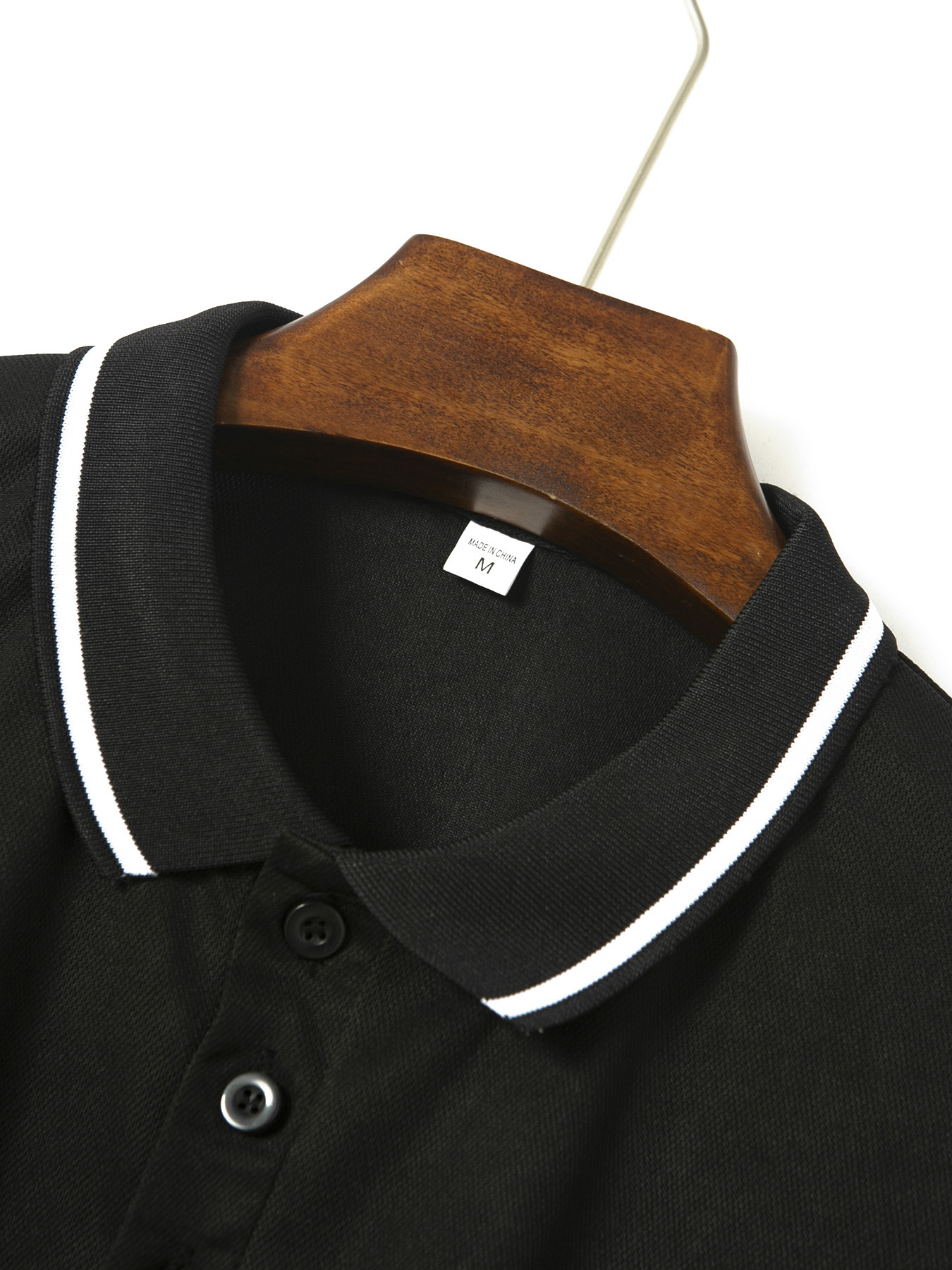 Polo da uomo con collo a coste e chiusura a bottoni_voghion.com