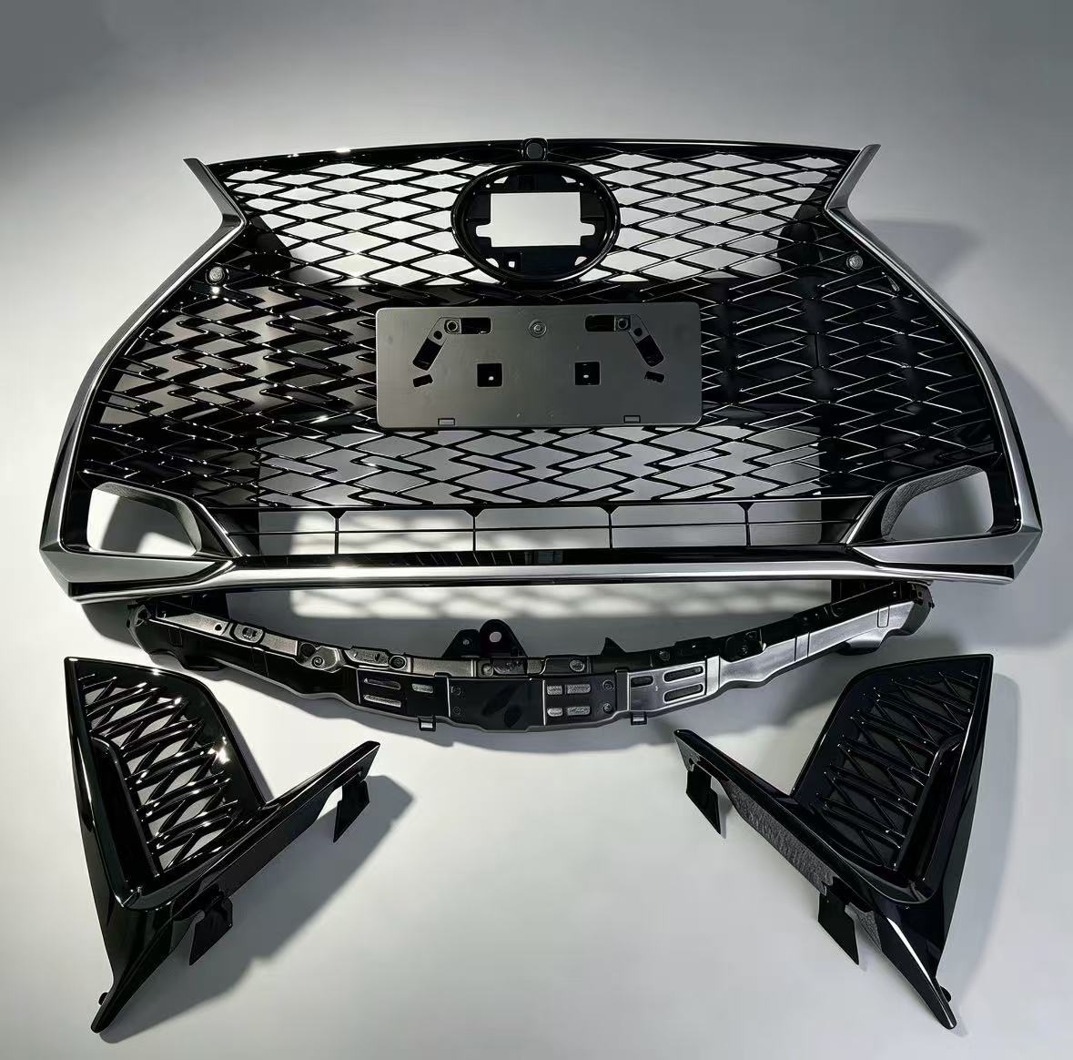 Suitable for 14 Lexus IS models to be modified and upgraded to the 21 IS sport model front face kit with full body kit