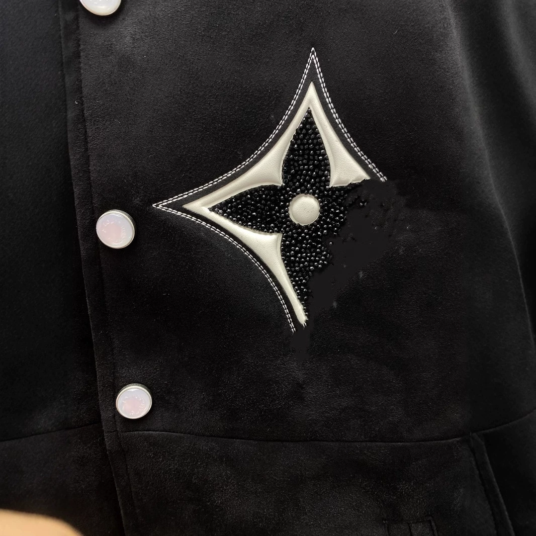 Качественные демисезонные камнерезы с стразами, бейсболка jacket?