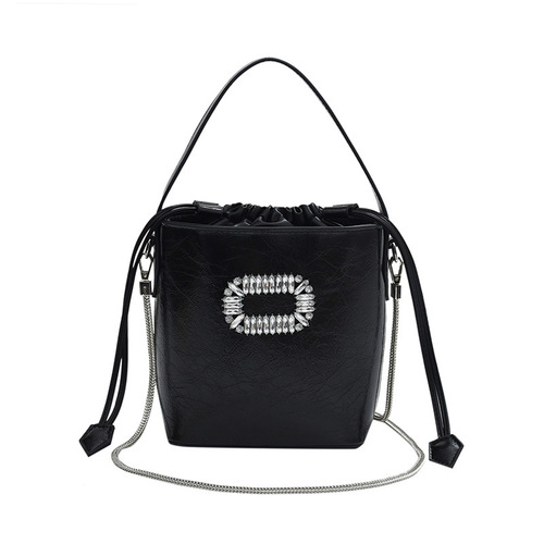 This year's popular bucket bag  summer new chain bag, embellished with diamonds, trendy hand-held top-handle bag for ladies, single shoulder crossbody bag