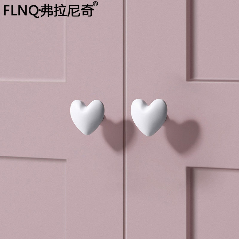 Original Design Heart Hand-in-Hand Creative Decorative Hardware Cabinet Door Handles Wardrobe Drawers White Children's Room Handles