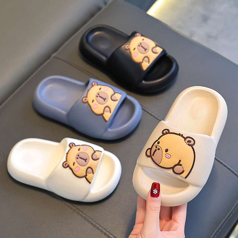 Kapibara niños zapatillas de verano 2025 nuevo baño interior antideslizante pisar la sensación de padres e hijos zapatillas para niños mayores