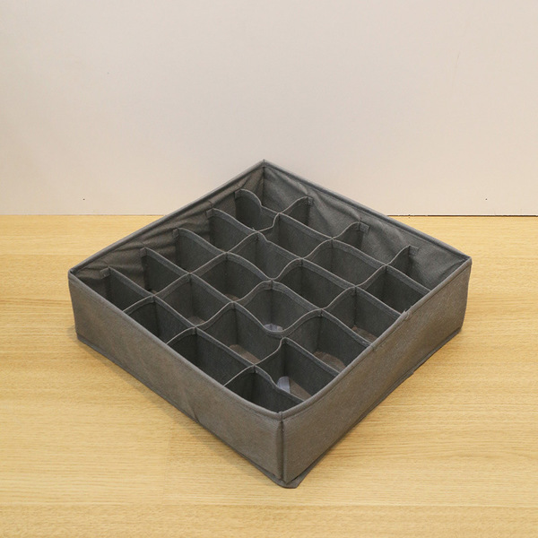 24 grids of underwear boxes