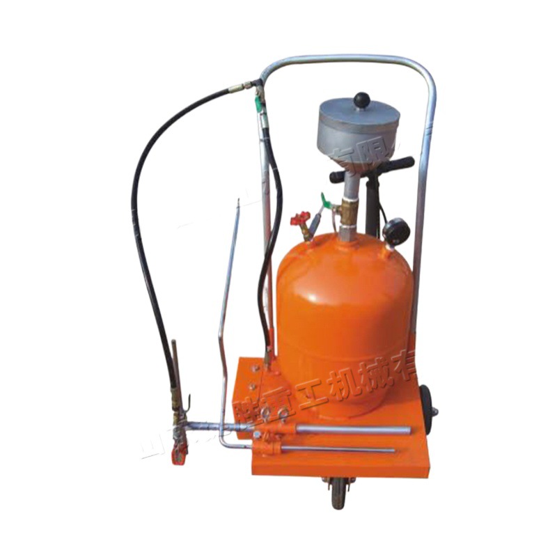 Empuje manual aceite inferior camión construcción de carreteras presión automática imprimación coche fusión en caliente marcado equipo auxiliar de construcción