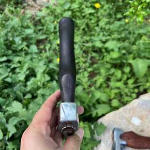 J8 Small Camping Firewood Splitting Outdoor Forging Ax Ax Head Ax Handmade Camping Hand Ax Chopping Small Bone Ax Ax Toy G3
