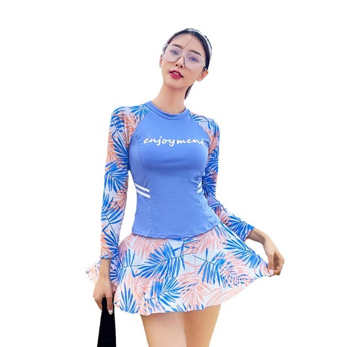 Korean style women's swimsuit, sporty split slim skirt style two-piece swimsuit, conservative long-sleeved resort swimsuit