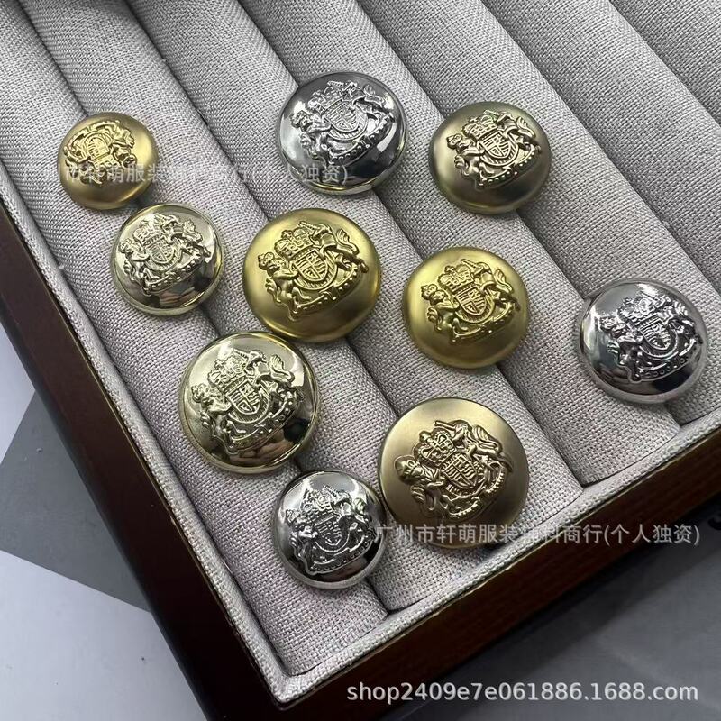 Smooth Double Lion Glossy British Style Hand-Sewn Metal Buttons Knit Sweater Jacket Wool Coat Chanel-Style Buttons Smooth Double Lion Glossy British Style Hand-Sewn Metal Buttons Knit Sweater Jacket Wool Coat Chanel-Style Buttons