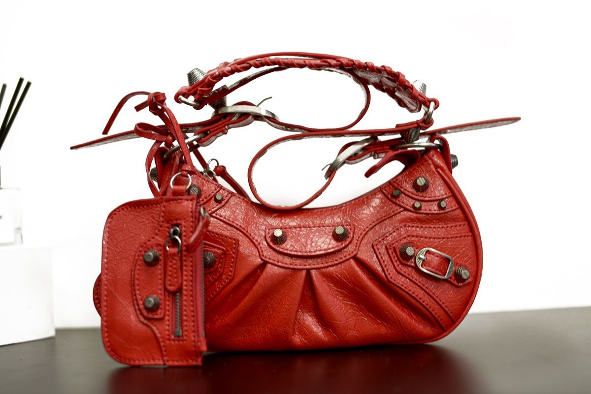 Women's Genuine Leather Bag 2022 New Arrival Luxury Shoulder Crescent Bag French Style Underarm Bag With Studs And Tassels - Thumbnail 8