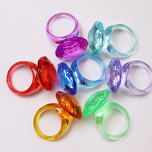 塑料亚克力宝石钻石戒指抓机透明七彩塑料过家家寻宝DIY饰品配件
