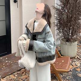 大翻领牛仔拼接羽绒服女短款设计感90绒羊羔毛派克服冬季加厚外套