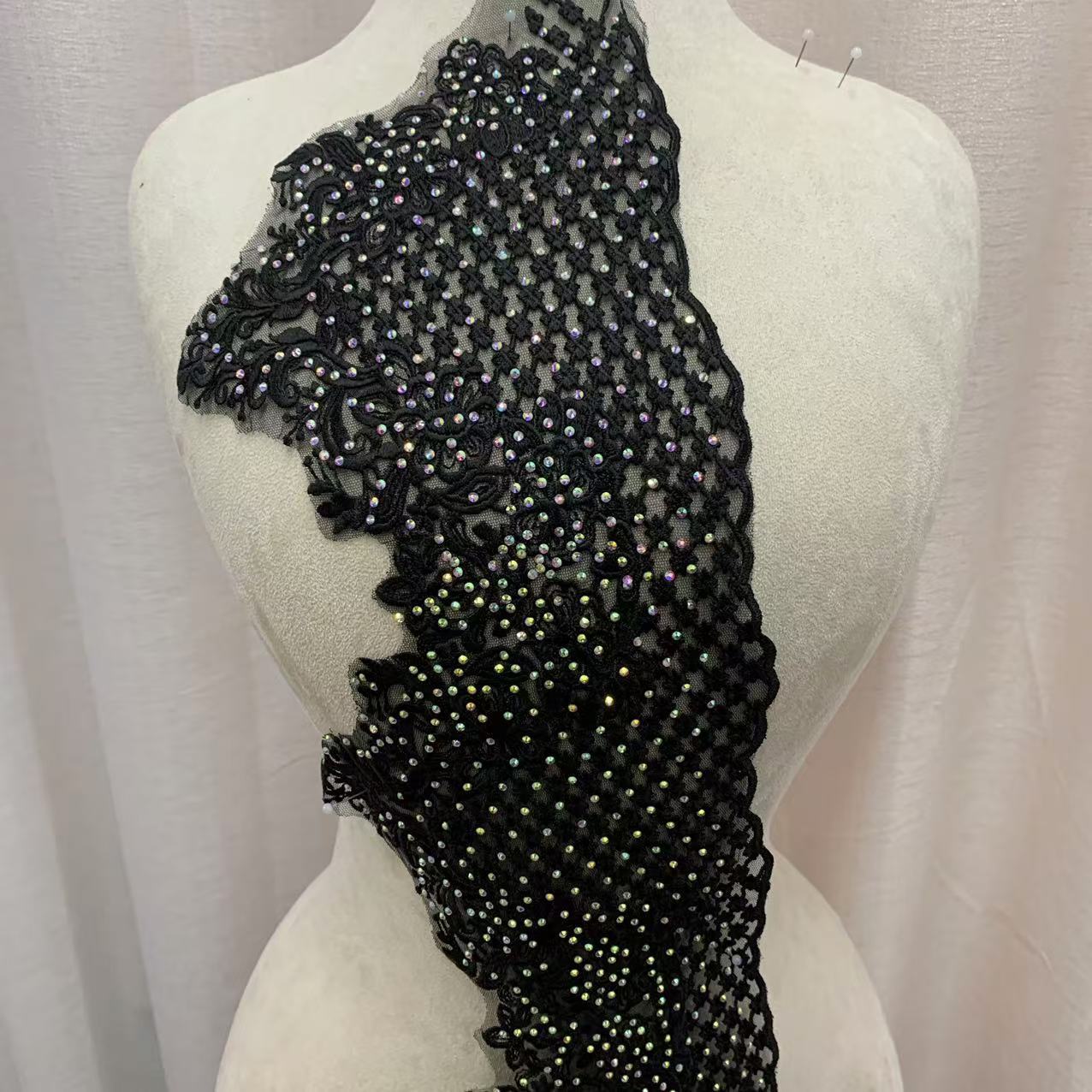 刺绣现货供钉珠亮片花边服装配件花朵花边diy服饰辅料