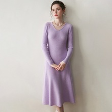 简约百搭羊绒长裙秋冬新款V领抽条女士连衣裙修身显瘦针织毛衣裙